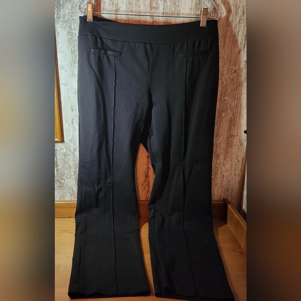 Women's Black Boot Cut Pull-on Dress Pants Faux Pockets Straight Line Front Seam